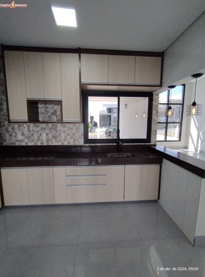 Casa, 3 quartos, 136 m² - Foto 2