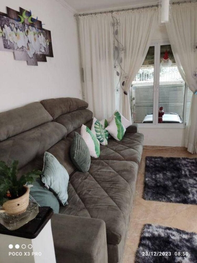 Casa, 2 quartos, 185 m² - Foto 1