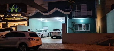 Sobrado, 3 quartos, 288 m² - Foto 1