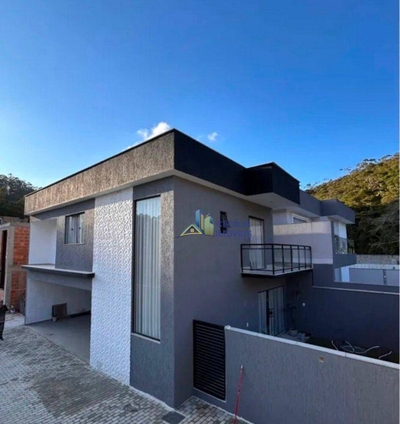Casa, 3 quartos, 172 m² - Foto 1