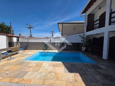 Casa, 3 quartos, 260 m² - Foto 2