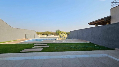 Casa, 3 quartos, 240 m² - Foto 1