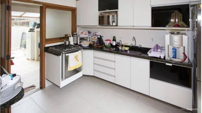 Casa, 3 quartos, 217 m² - Foto 3