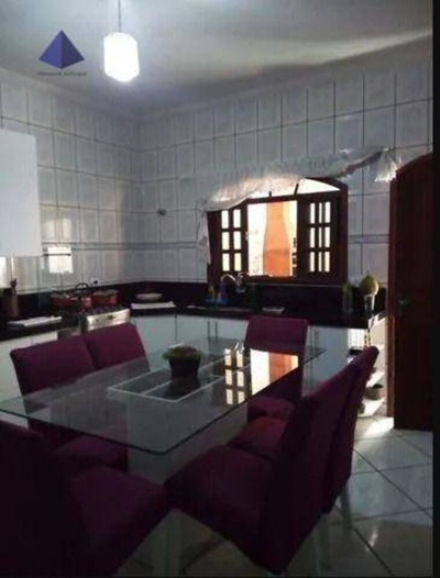 Sobrado, 2 quartos, 300 m² - Foto 1