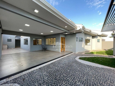 Casa, 3 quartos, 220 m² - Foto 1
