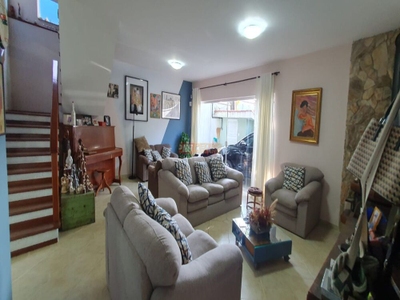 Sobrado, 4 quartos, 432 m² - Foto 1