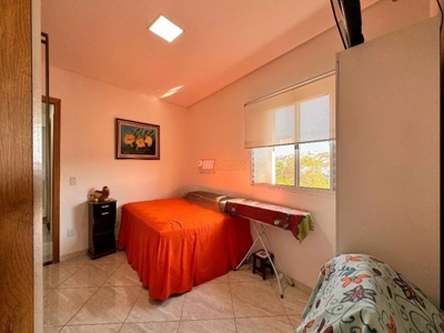 Sobrado, 3 quartos, 270 m² - Foto 1