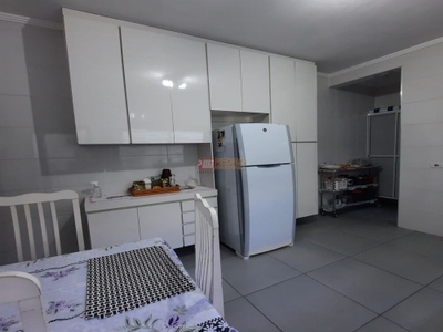 Sobrado, 3 quartos, 300 m² - Foto 3