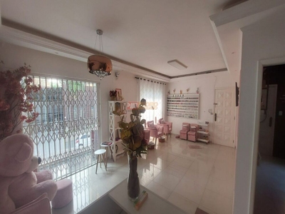 Sobrado, 3 quartos, 260 m² - Foto 1