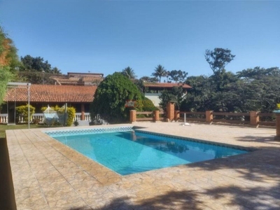 Chácara, 3 quartos, 1431 m² - Foto 1