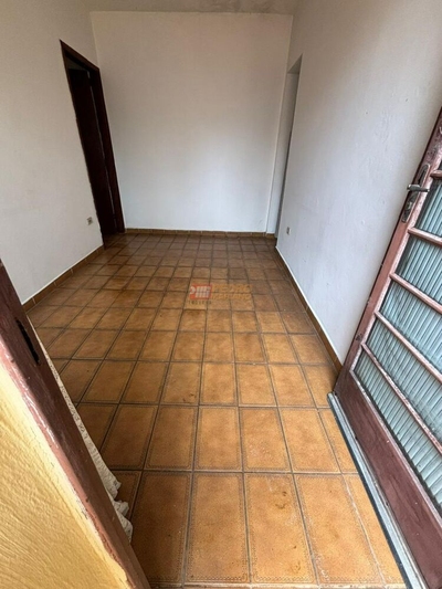 Casa, 1 quarto, 174 m² - Foto 2