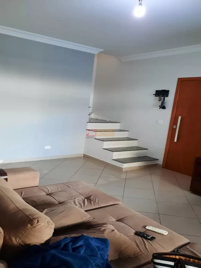 Sobrado, 3 quartos, 227 m² - Foto 2