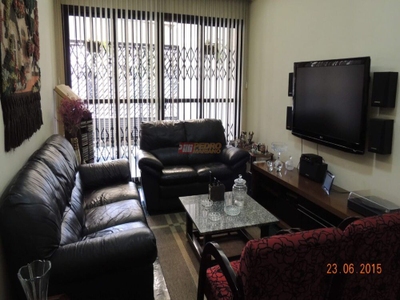 Sobrado, 3 quartos, 205 m² - Foto 1