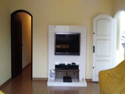 Sobrado, 3 quartos, 323 m² - Foto 1