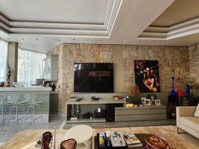 Sobrado, 4 quartos, 783 m² - Foto 1