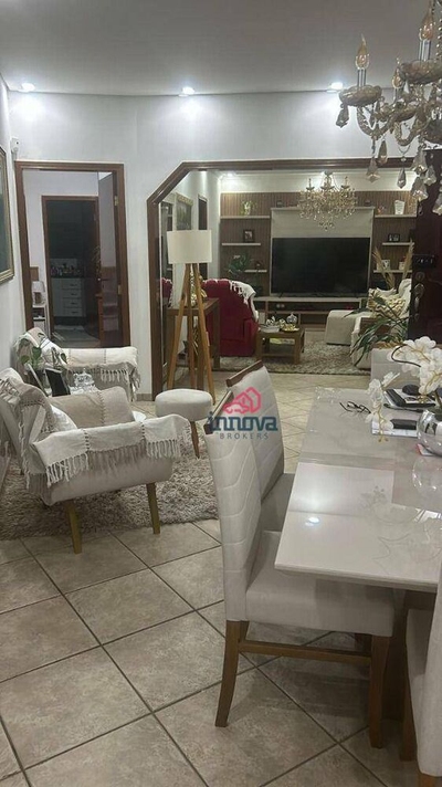 Casa, 3 quartos, 328 m² - Foto 1