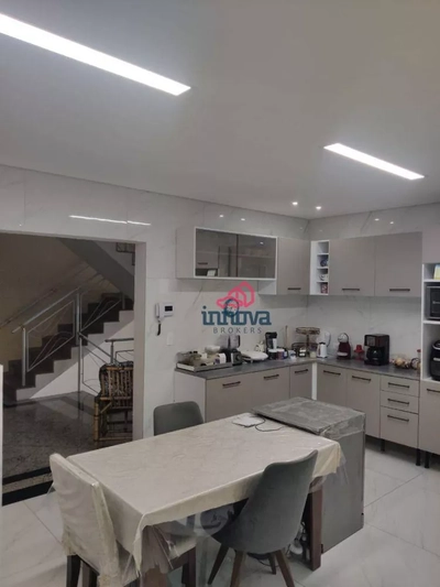 Sobrado, 4 quartos, 328 m² - Foto 4