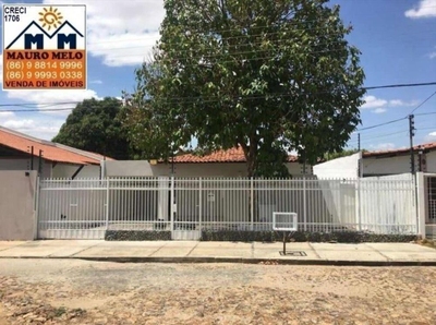 Casa, 3 quartos, 300 m² - Foto 1