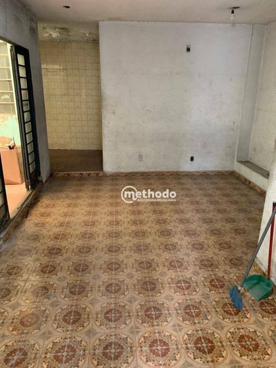 Prédio Inteiro, 70 m² - Foto 2