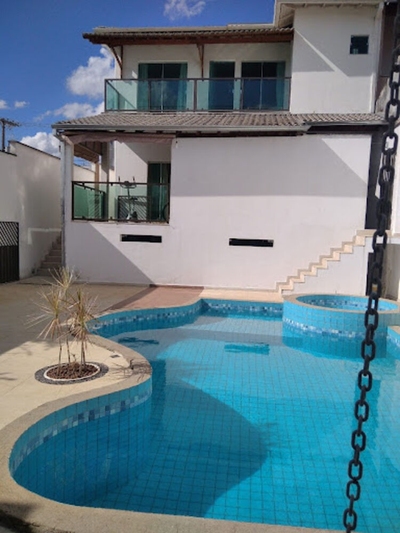 Casa, 4 quartos, 384 m² - Foto 1