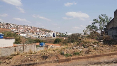 Terreno, 324 m² - Foto 1