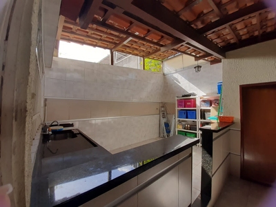 Casa, 4 quartos, 213 m² - Foto 3