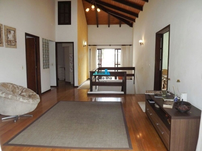 Casa, 6 quartos, 400 m² - Foto 1