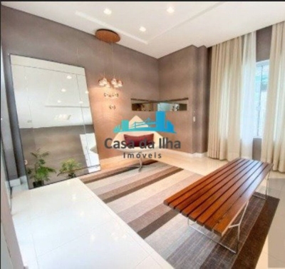 Casa, 4 quartos, 262 m² - Foto 1