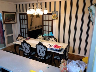 Casa, 3 quartos, 240 m² - Foto 1