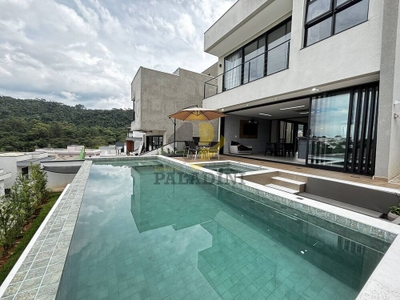 Casa, 4 quartos, 290 m² - Foto 1