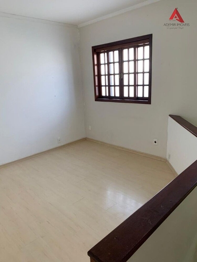 Casa, 4 quartos, 260 m² - Foto 2
