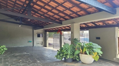 Casa, 2 quartos, 195 m² - Foto 1