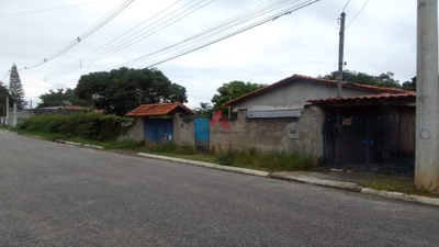 Chácara, 3 quartos, 1683 m² - Foto 1