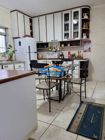 Sobrado, 3 quartos, 188 m² - Foto 1