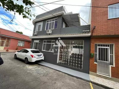 Casa, 4 quartos, 156 m² - Foto 1