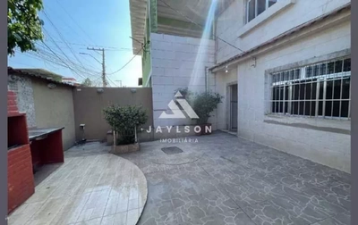 Casa, 4 quartos, 206 m² - Foto 2