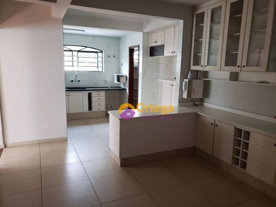 Sobrado, 5 quartos, 350 m² - Foto 2