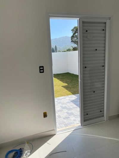 Casa, 2 quartos, 69 m² - Foto 1