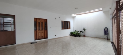 Sobrado, 4 quartos, 203 m² - Foto 1
