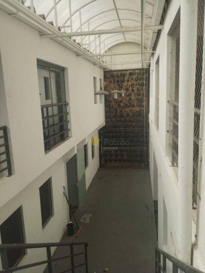 Casa, 10 quartos, 481 m² - Foto 2