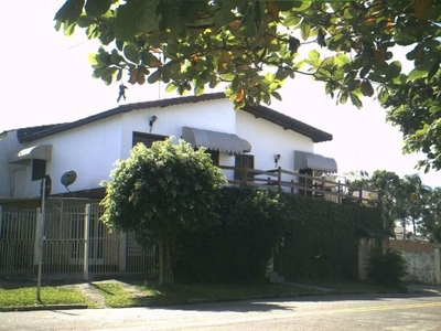 Casa, 7 quartos, 290 m² - Foto 1