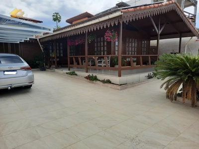 Casa, 4 quartos, 220 m² - Foto 1