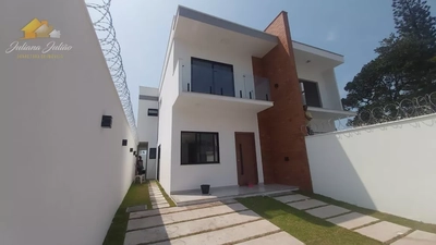 Casa, 4 quartos, 184 m² - Foto 1