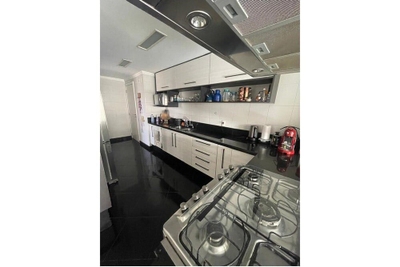 Apartamento, 3 quartos, 192 m² - Foto 2