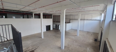 Loja-Salão, 1350 m² - Foto 1