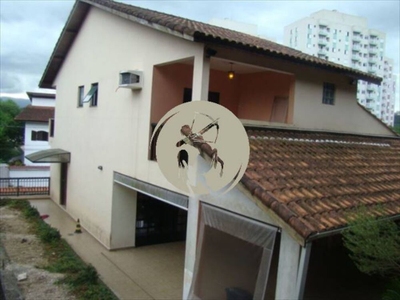 Casa, 3 quartos, 350 m² - Foto 1
