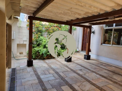 Casa, 4 quartos, 256 m² - Foto 2