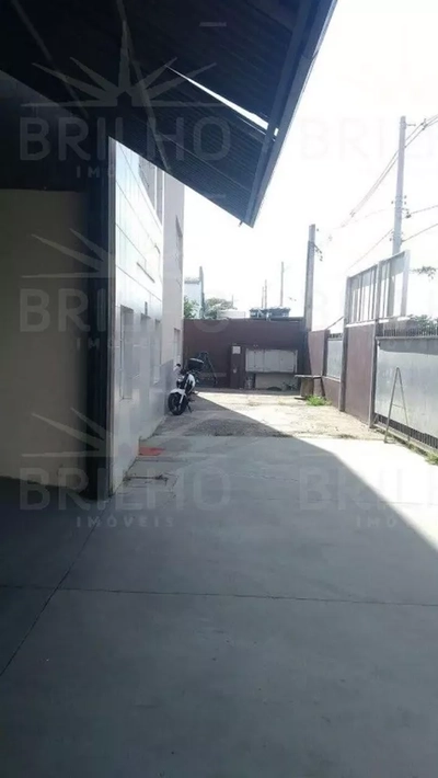 Depósito-Galpão, 749 m² - Foto 1