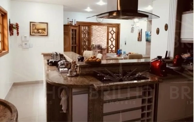 Sobrado, 4 quartos, 550 m² - Foto 1