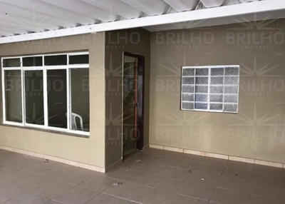 Casa, 4 quartos, 180 m² - Foto 2